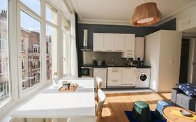 Fully-Equipped Apartment In City Center + Parking